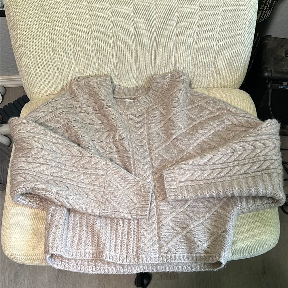 Abercrombie cable knit sweater XXS/XS Oversized taupe